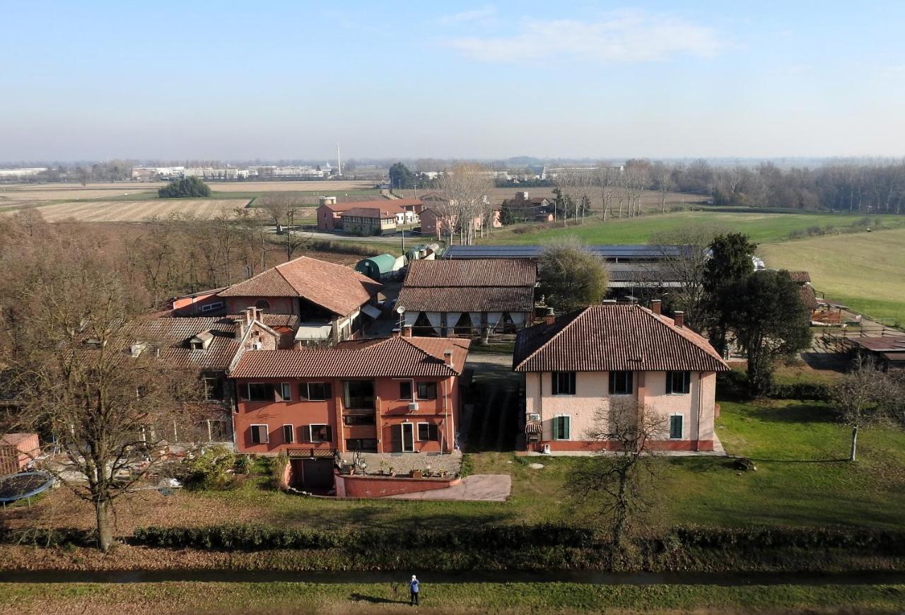 Agriturismo Cascina Selva Bed & Breakfast Ozzero Exterior photo